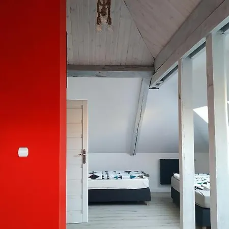 Witkacego Czerwony * 스와프스크