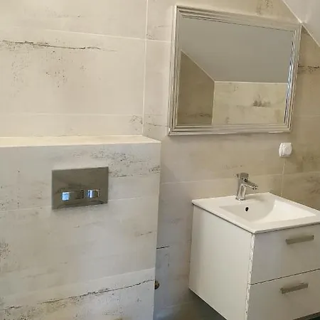 Witkacego Czerwony 아파트