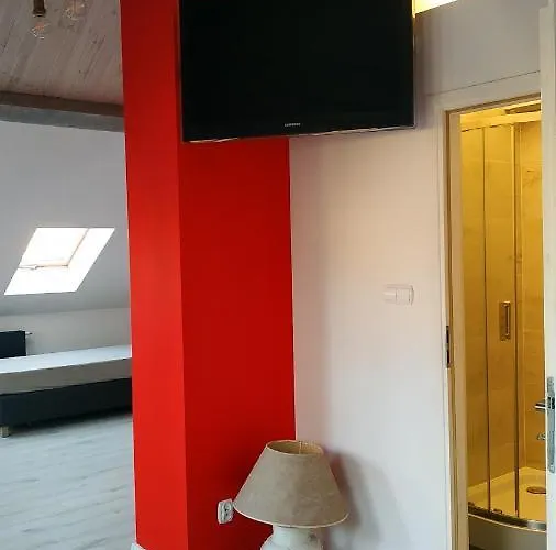 Witkacego Czerwony Apartment *